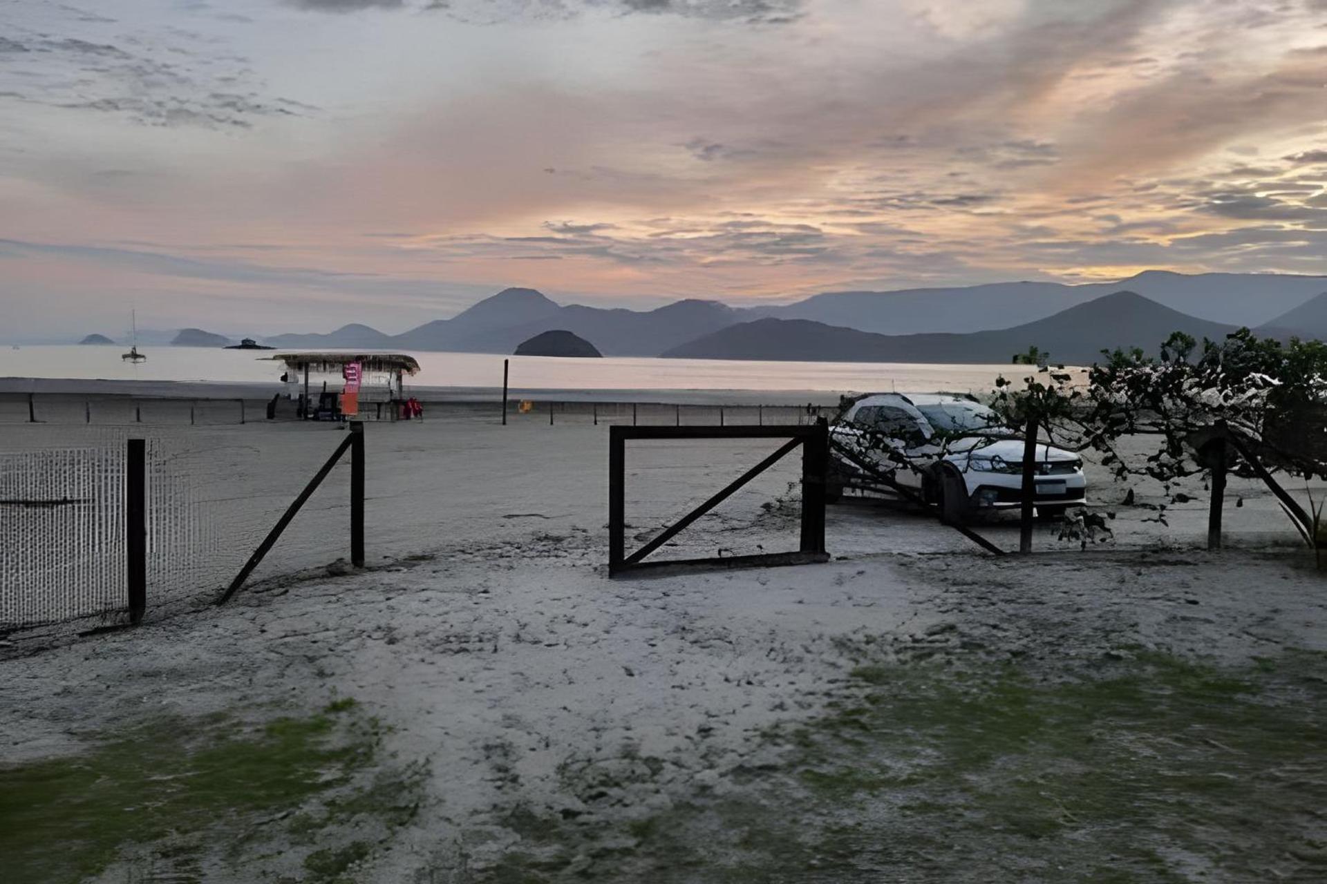 Frente Ao Mar Casa 42 Praia Do Estaleiro Ubatuba Eksteriør bilde
